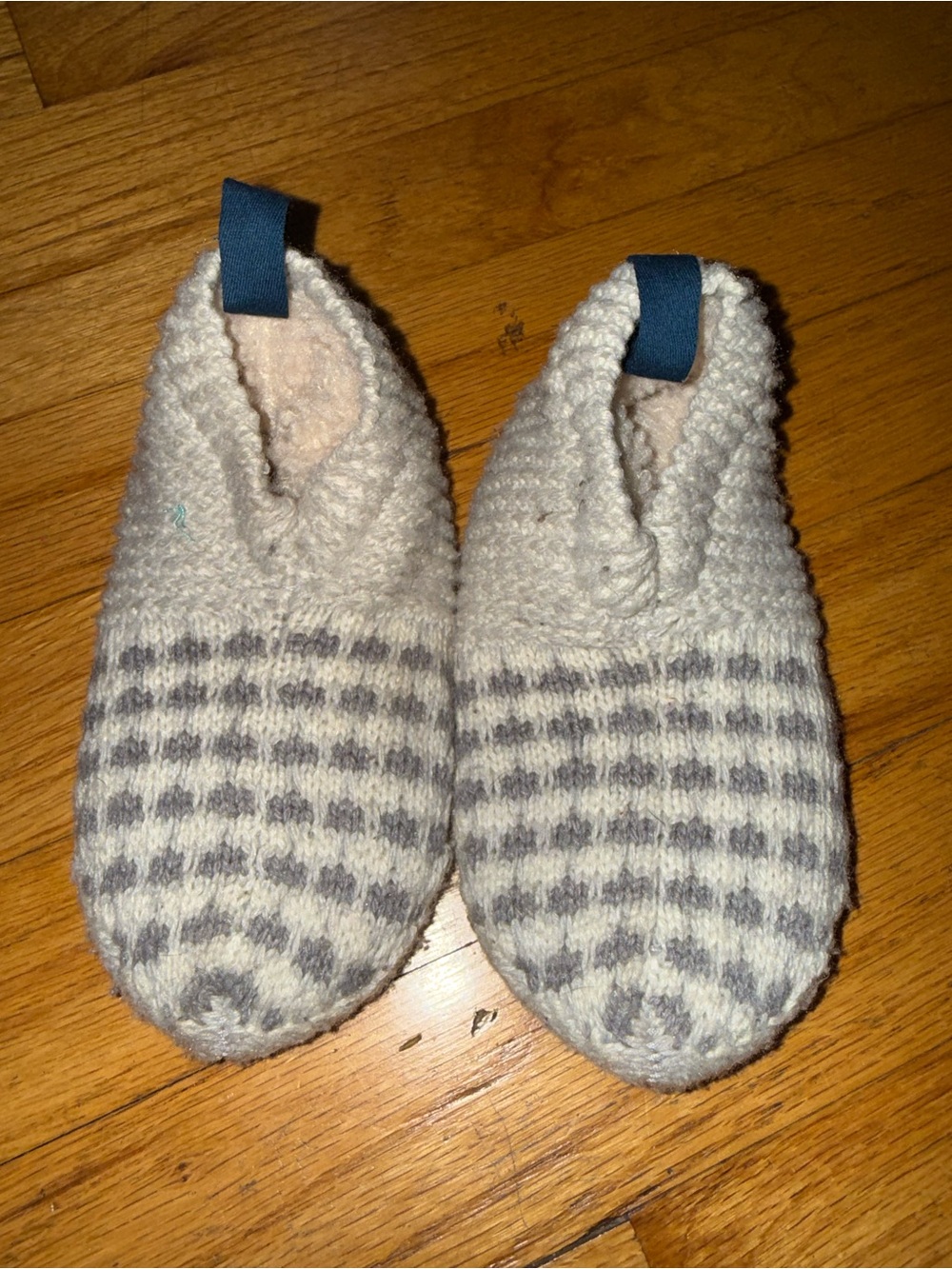 Bombas Cream & Gray Cozy Knit Kids Slip-Ons - Size T5-7
